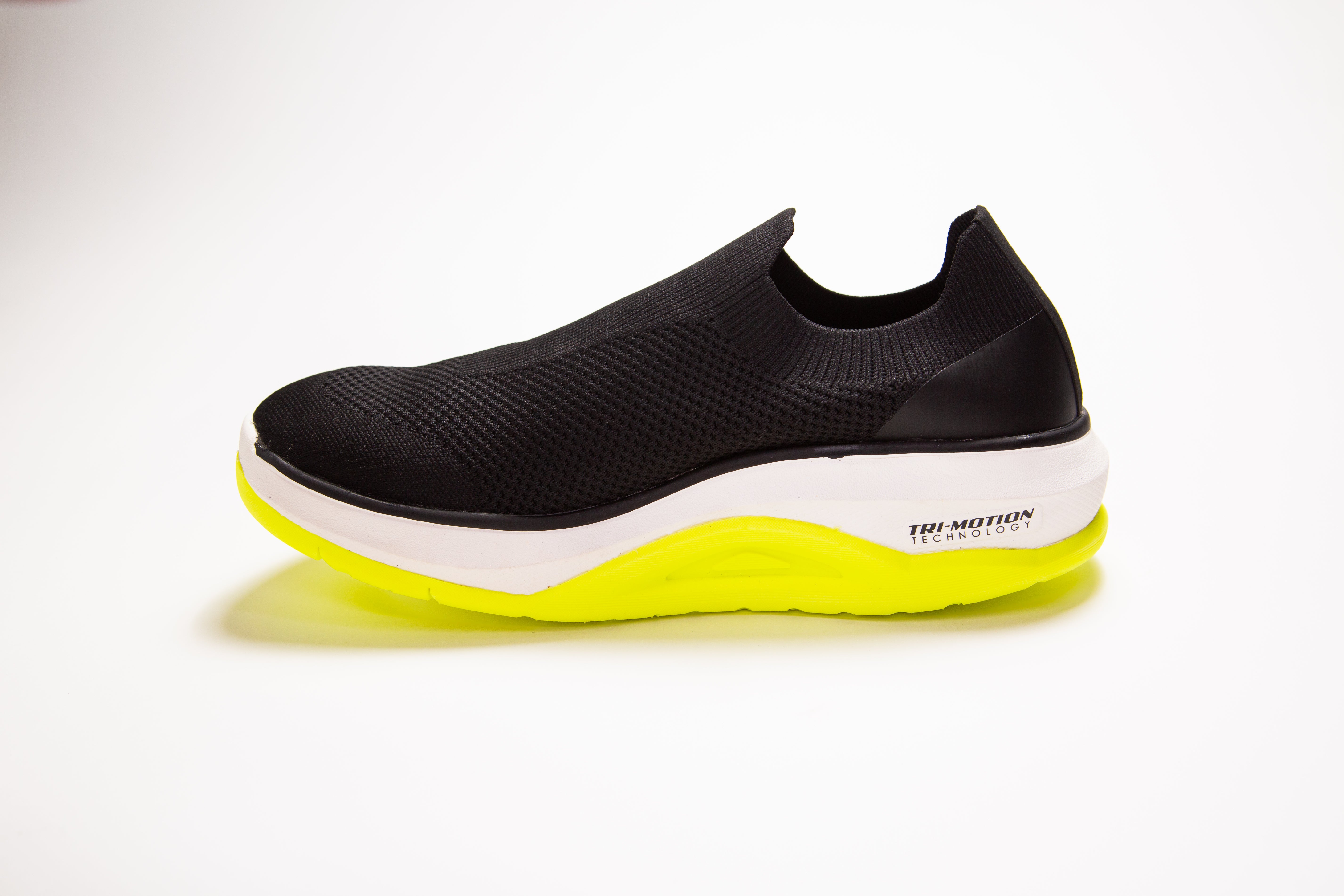 VELOUS Vernonia Easy-On Sneaker