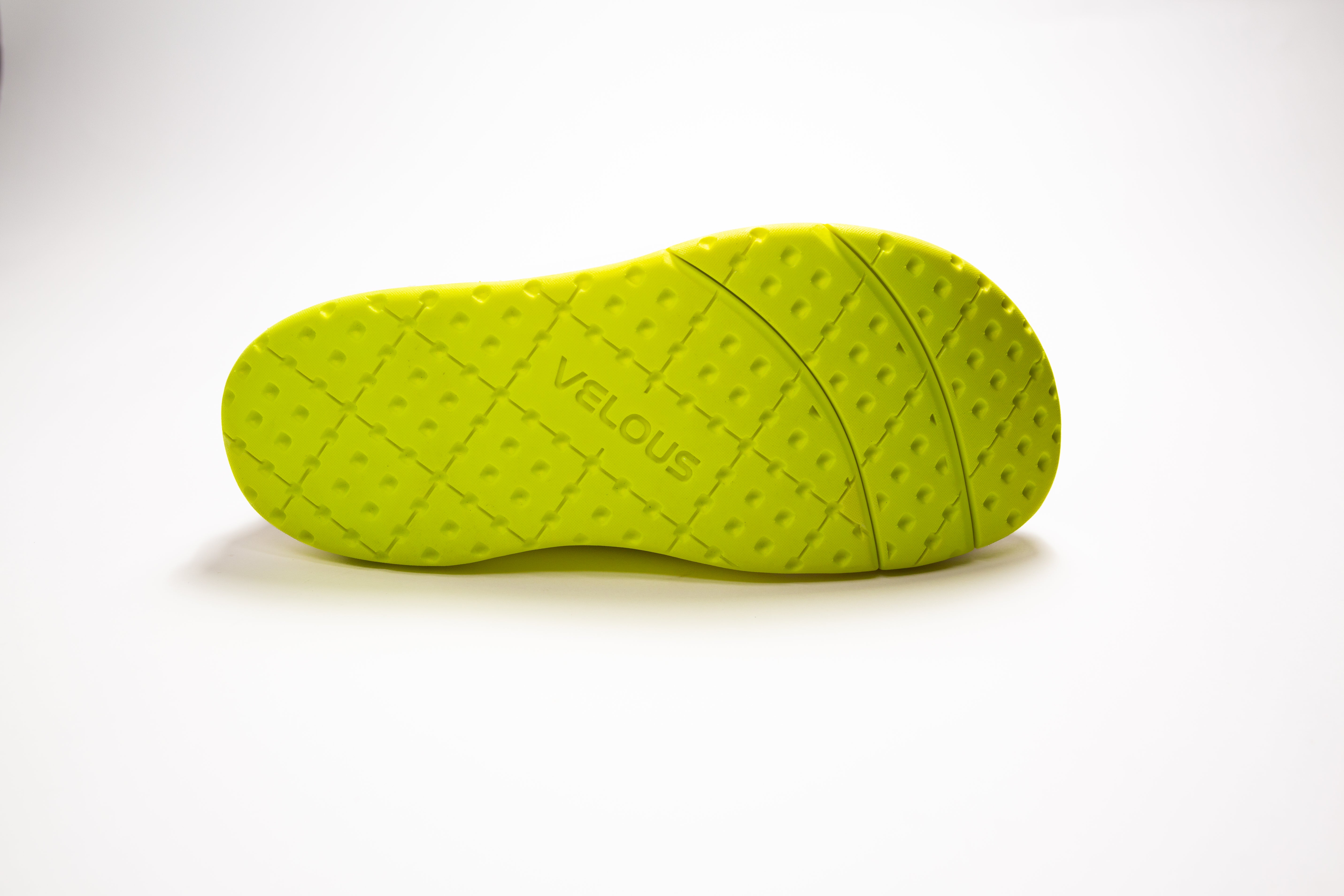 VELOUS Vernonia Easy-On Sneaker