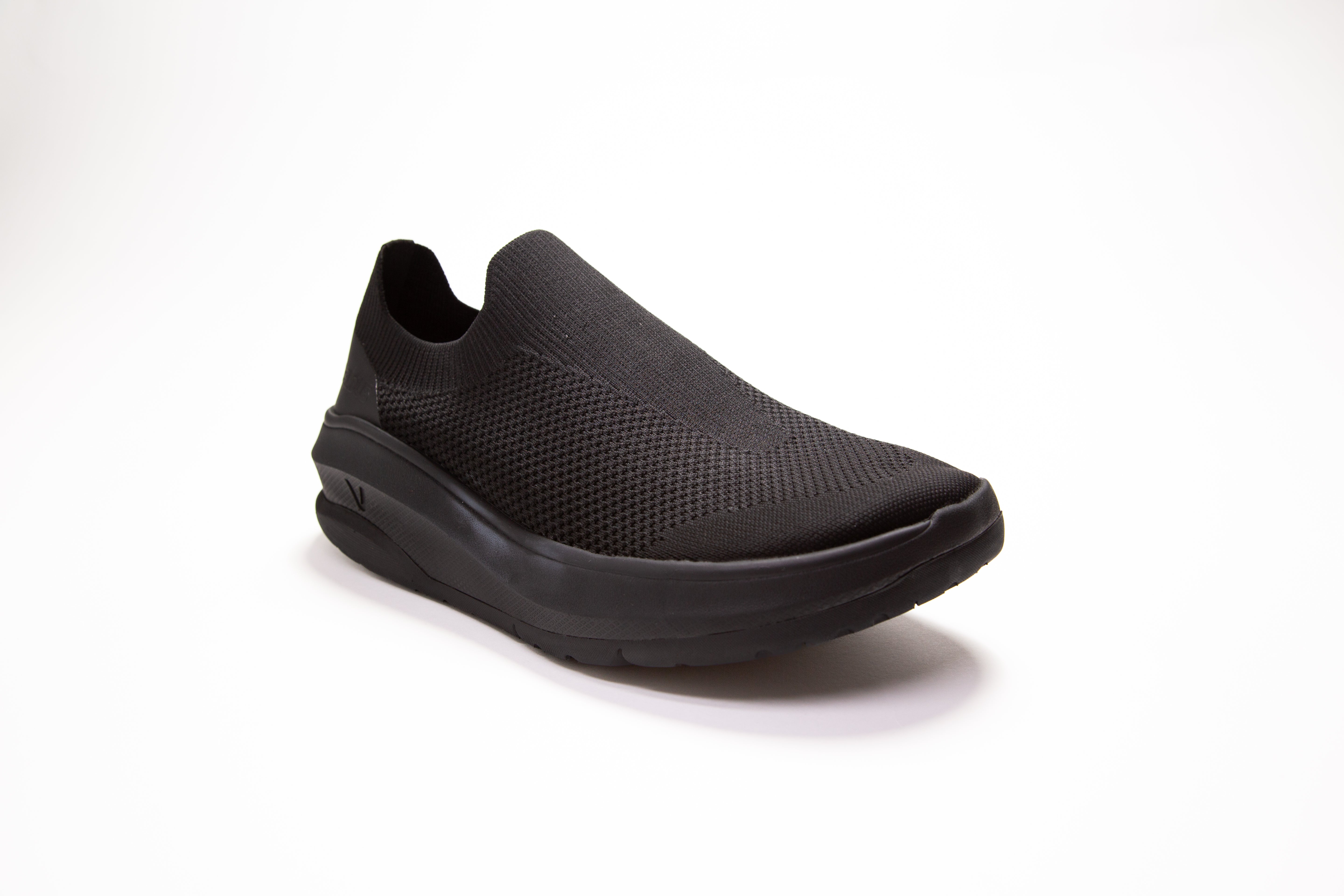 VELOUS Vernonia Easy-On Sneaker