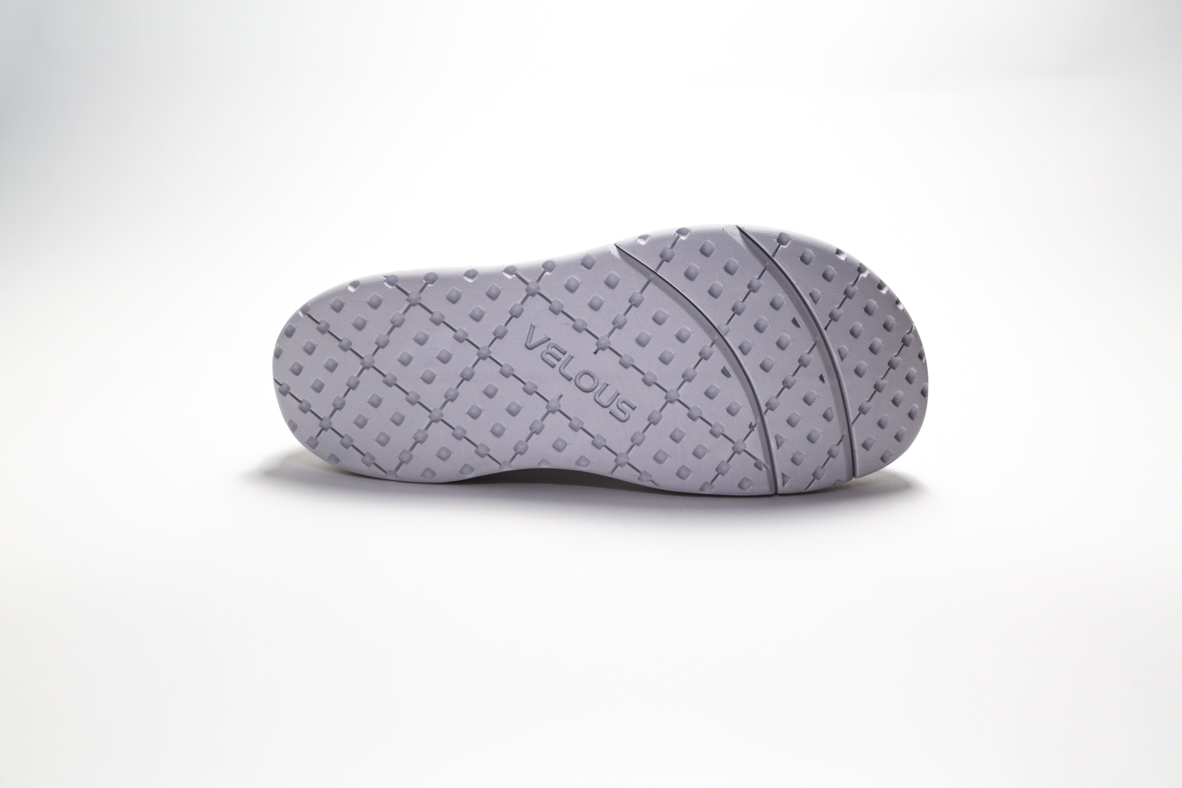 VELOUS Vernonia Easy-On Sneaker