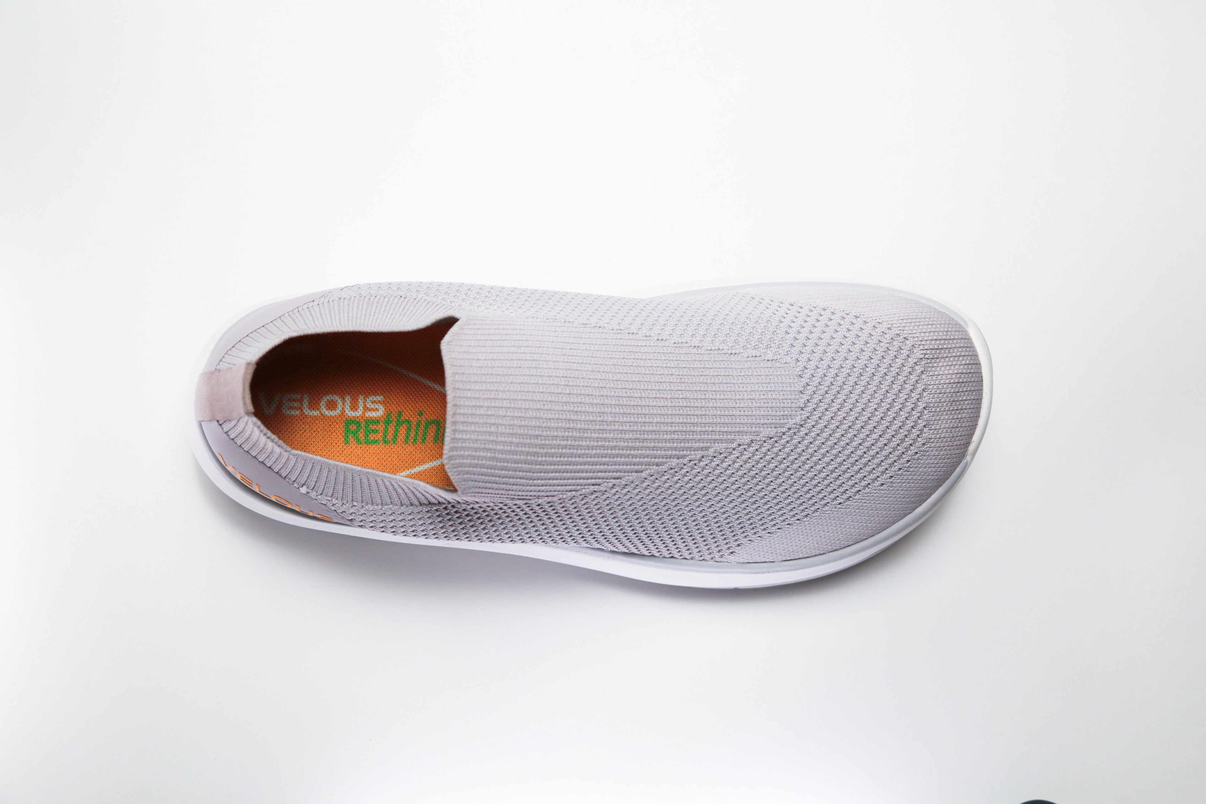 VELOUS Vernonia Easy-On Sneaker